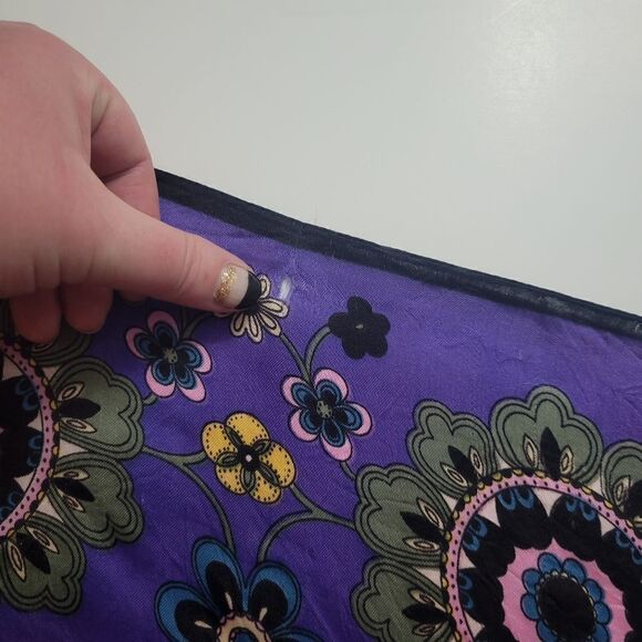 60s Groovy Floral Scarf - Picture 9 of 9